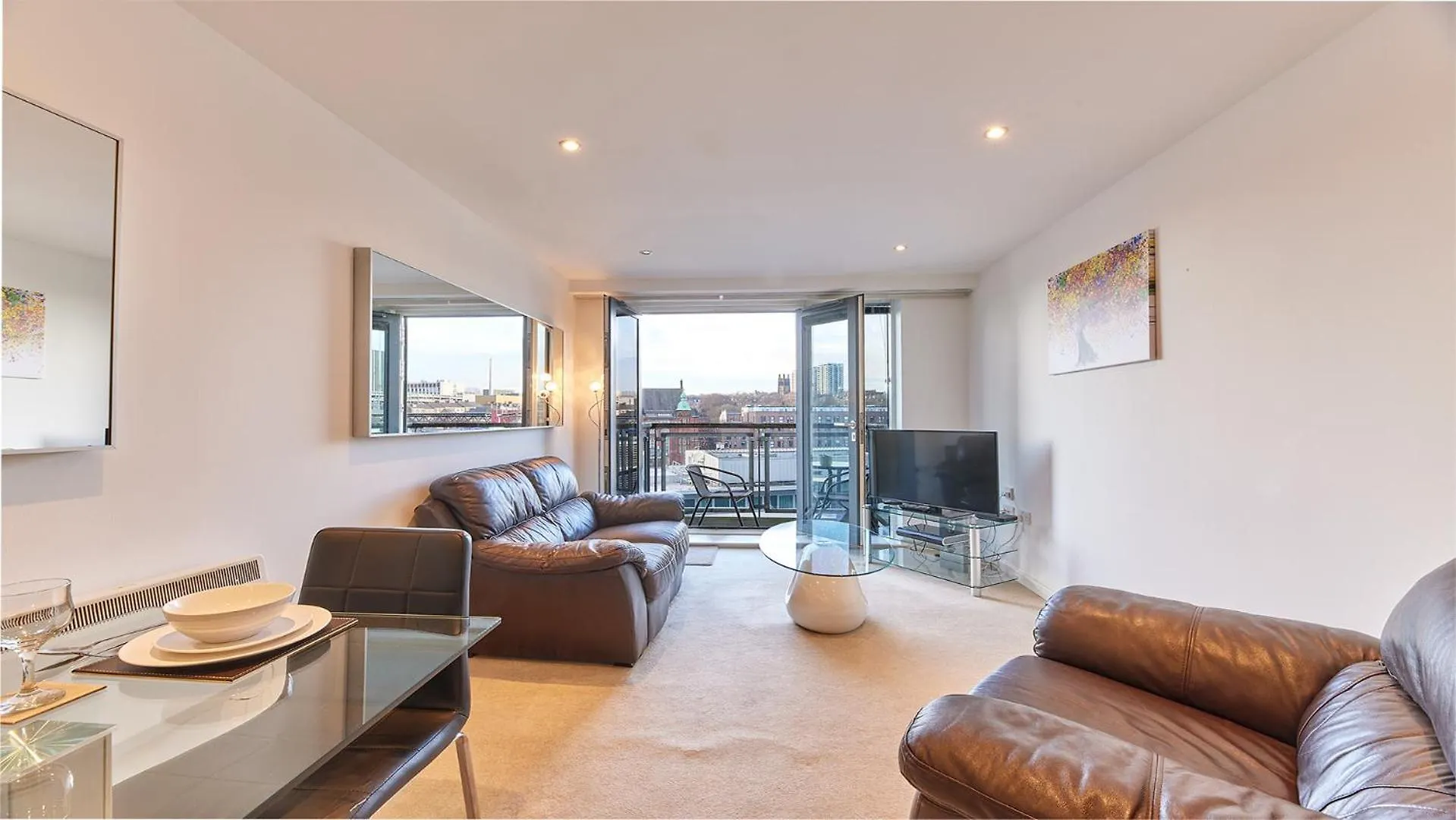 City Quadrant - Properties Unique Newcastle upon Tyne Apartment
